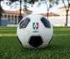 Serie A, rivoluzione Champions: Derby di Roma e big match alle 12.30