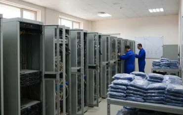Meta estende la vita dei server: la crisi dei chip DRAM rallenta il ricambio tecnologico