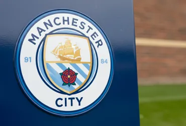 Premier League: il Manchester City travolge il Crystal Palace e infiamma il duello con l'Arsenal