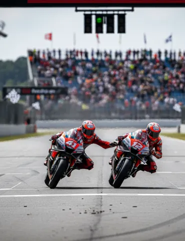MotoGP, Bezzecchi pronto alla sfida di Barcellona: Tra Martin e Marquez la lotta al titolo entra nel vivo