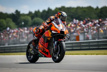Acosta brilla nel GP di Catalogna: Bagnaia e Martin clamorosamente fuori dalla Q2