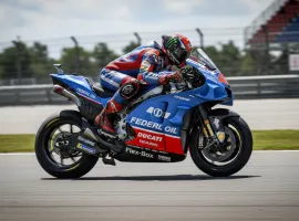Alex Marquez imperiale a Barcellona: trionfo nella Sprint e caos per Jorge Martin