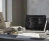 Linus Torvalds contro l'IA: troppi bug report inutili intasano il kernel Linux