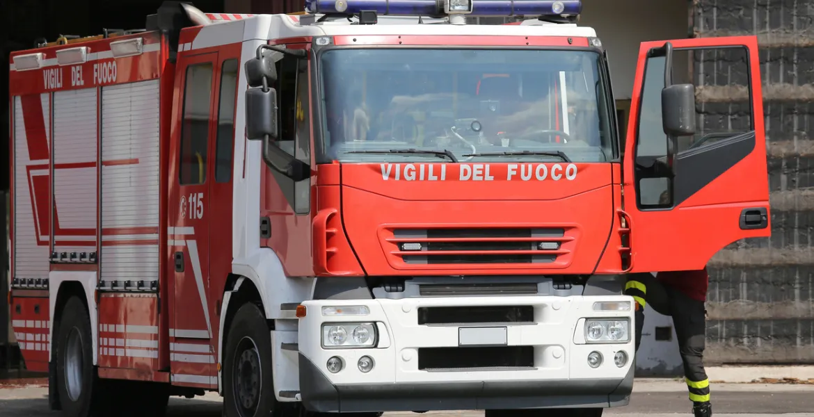 Palermo: incendio in un centro scommesse