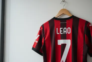 Leao-Milan ai titoli di coda: lo United e l'Al-Hilal pronti all'assalto finale