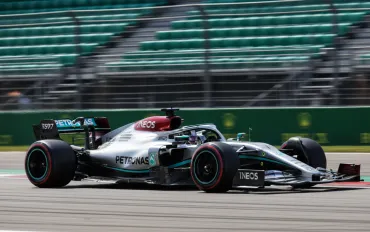 Antonelli cala il poker a Montreal: Russell KO e furioso, Hamilton porta la Ferrari sul podio