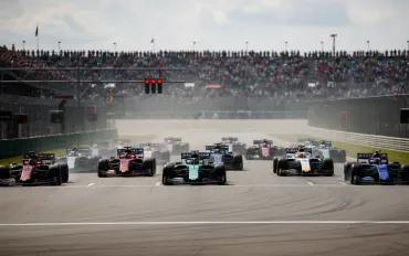 Kimi Antonelli imperiale a Montreal: Hamilton e la Ferrari sognano sul podio canadese