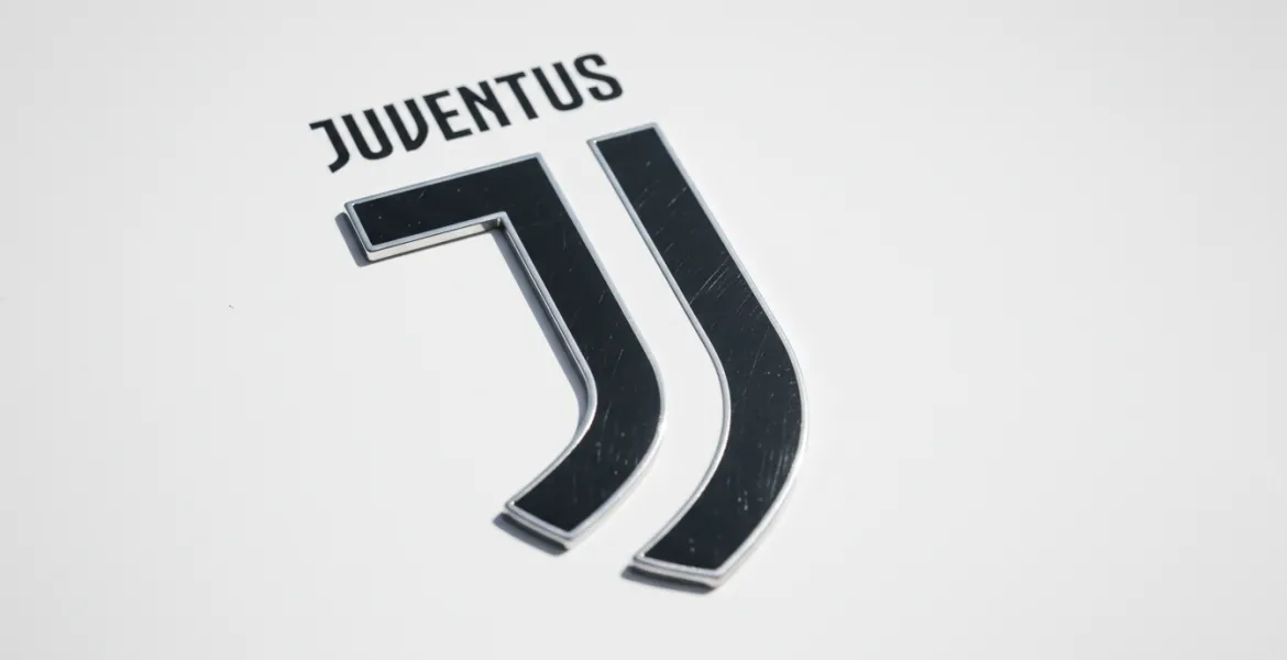 Juventus, doppia tentazione a Liverpool: Alisson e Robertson per la rinascita di Spalletti