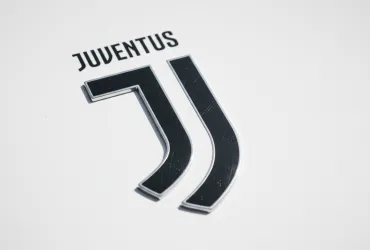 Juventus, doppia tentazione a Liverpool: Alisson e Robertson per la rinascita di Spalletti