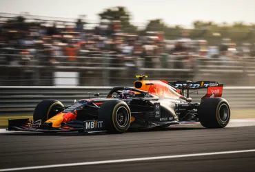 Red Bull e il paradosso di Montreal: il podio di Verstappen tra tensioni e azzardi tecnici