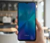 Infinix Hot 70: la rivoluzione cromatica e tecnologica della fascia entry-level