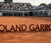 Impresa Arnaldi al Roland Garros: Griekspoor piegato in quattro ore di battaglia