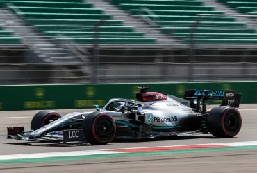 George Russell e il paradosso Mercedes: la sfida psicologica oltre il guasto in Canada