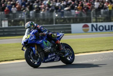 Rins compie il miracolo al Mugello: Yamaha in Q2 ma il pilota avverte sulla crisi tecnica