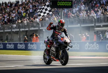 Mugello in estasi: Marco Bezzecchi trionfa su Aprilia nel segno di Alex Zanardi