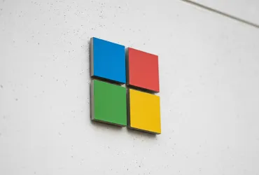 Microsoft Surface Ultra: la rivoluzione IA con NVIDIA RTX Spark e architettura ARM
