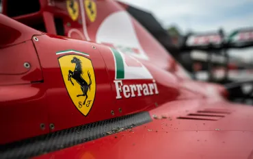 Leclerc e Ferrari, legame eterno: ufficiale il rinnovo pluriennale a Maranello