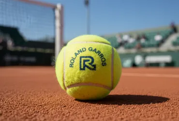 Roland Garros 2026: Arnaldi vola in semifinale, il dolore di Berrettini e il sogno azzurro
