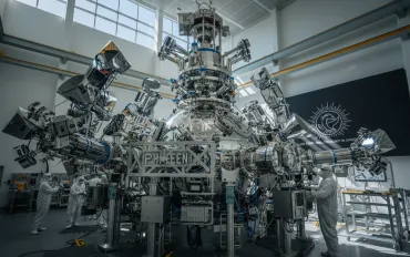 Fusione Nucleare: a Denver nasce Phoenix, il Laser che punta all'Energia Illimitata