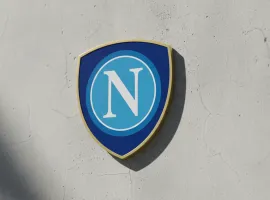 De Laurentiis e il futuro del Napoli: l'ombra di Allegri e la sfida totale sul mercato