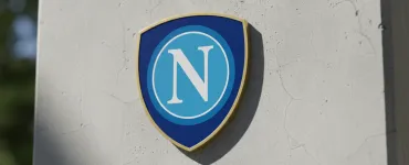 De Laurentiis e il futuro del Napoli: l'ombra di Allegri e la sfida totale sul mercato