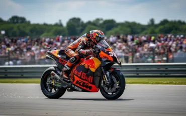 MotoGP Ungheria: Pedro Acosta domina a Balaton Park, Bagnaia crolla in Q1