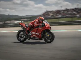 Marc Marquez domina la Sprint Race in Ungheria: trionfo assoluto a Balaton Park