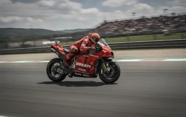 Marc Marquez domina la Sprint Race in Ungheria: trionfo assoluto a Balaton Park