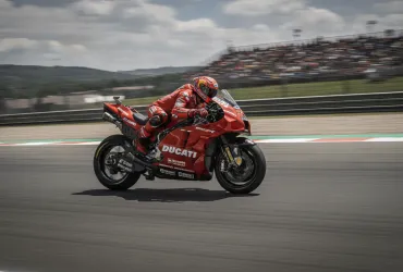 Marc Marquez domina la Sprint Race in Ungheria: trionfo assoluto a Balaton Park
