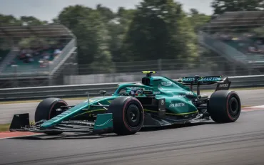 Crisi Aston Martin, Fernando Alonso senza speranza: Appuntamento al 2030