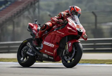 MotoGP 2026: Marc Marquez e Ducati, il trionfo dei 100 sigilli al Balaton Park