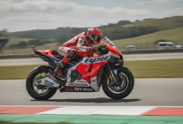 Cal Crutchlow sfida il tempo: il ritorno del veterano con LCR Honda per Brno e Assen