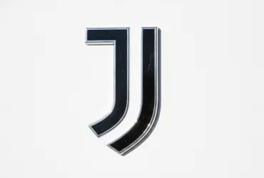 Juventus, l'era Carnevali decolla: assalto a Sorloth e il duello Martinez-Oblak tra i pali