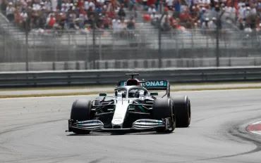 Mercedes, l'incubo tecnico di Russell: il guasto al pit stop che ha cambiato la storia a Barcellona