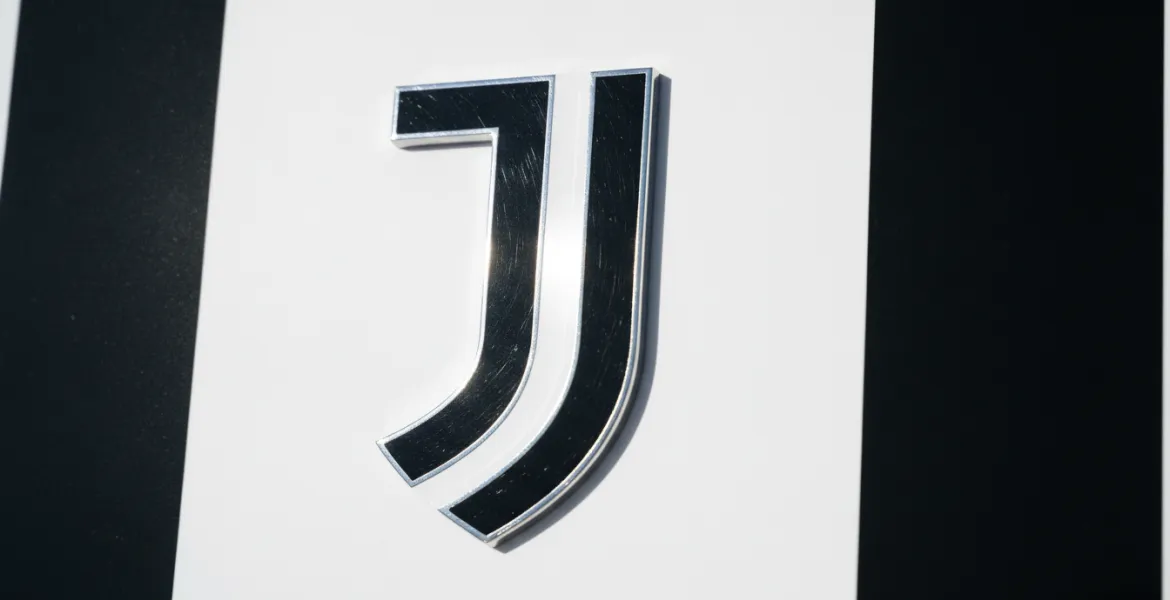 Juventus e il bivio del mercato: la strategia di Carnevali tra plusvalenze e ambizioni