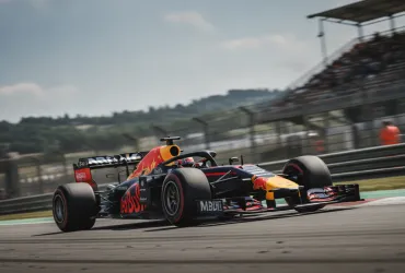 Isack Hadjar sbotta contro Red Bull: 'Non sono un computer, la procedura di partenza è un incubo'