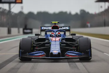 Carlos Sainz rompe il silenzio: Williams lontana un secondo dai primi, promesse non mantenute