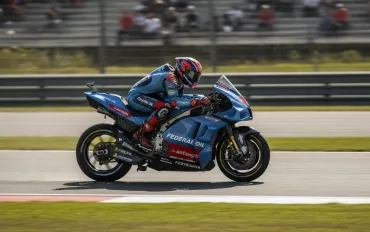 MotoGP Brno 2026: Fermin Aldeguer svetta nel Warm-Up ma Marquez e Ogura spaventano sul passo gara