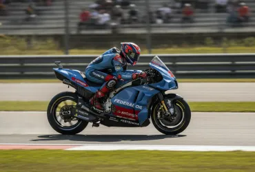 MotoGP Brno 2026: Fermin Aldeguer svetta nel Warm-Up ma Marquez e Ogura spaventano sul passo gara