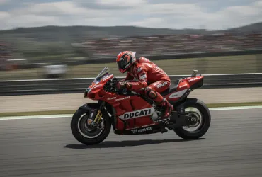Acosta e il paradosso KTM: Marquez non si ferma, la mia moto sì