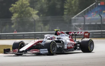 F1 Haas: Ryo Hirakawa debutta in Austria sulla VF-26 di Esteban Ocon
