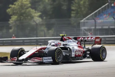 F1 Haas: Ryo Hirakawa debutta in Austria sulla VF-26 di Esteban Ocon