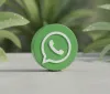 WhatsApp rivoluziona l'interfaccia iPhone: ecco il nuovo design Liquid Glass