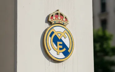 Nico Paz infiamma il mercato: il Real Madrid attiva la recompra e sfida l'Inter