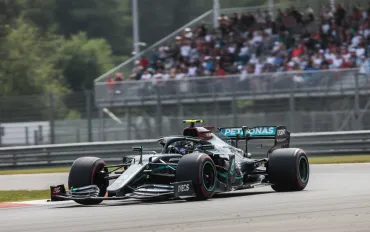 F1, Caso Mercedes W17: La FIA boccia il rivoluzionario diffusore dopo le proteste della Ferrari