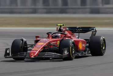 Leclerc e la sfida Ferrari: Tra i progressi della SF-26 e il dominio Mercedes