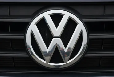 Volkswagen trema: piano shock per la chiusura di quattro impianti e 100.000 tagli
