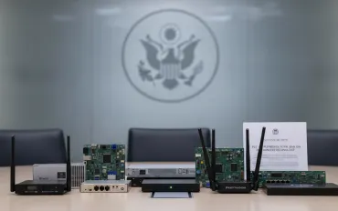 Sicurezza Nazionale: La FCC Estende il Ban totale alla tecnologia Cinese