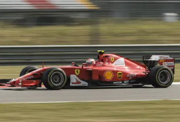 Ferrari ruggisce nel 2026: Leclerc e Hamilton pronti all'assalto nel GP