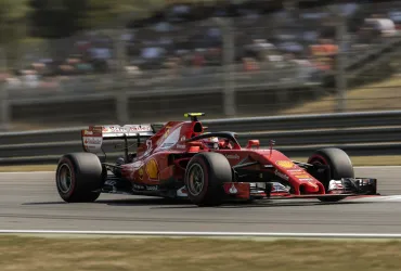Crisi Motori in F1: L'Allarme di Hamilton e Leclerc Scuote Mercedes e Ferrari